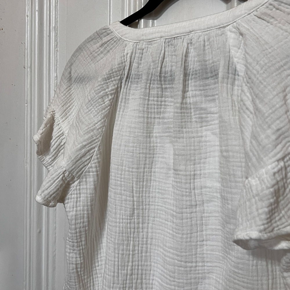 MadeWell Blouse with Ruffled Sleeves - Picture 4 of 5